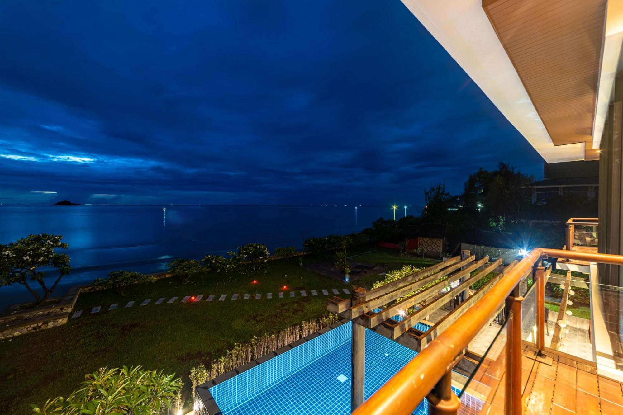 Beachfront Modern 4 Bedroom Pool Villa - Rv Хуа Хин Екстериор снимка